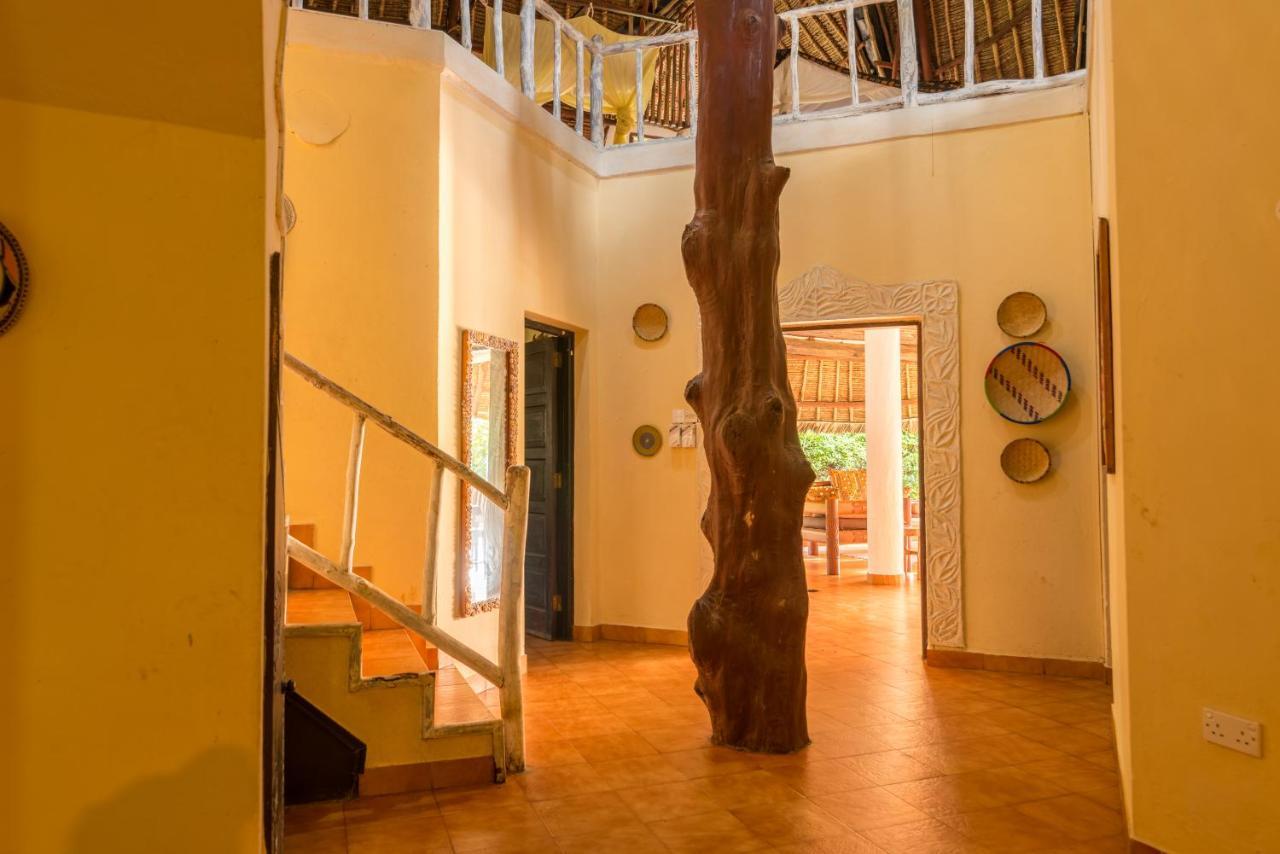 Upani In Diani Bed & Breakfast Diani Beach Exterior photo
