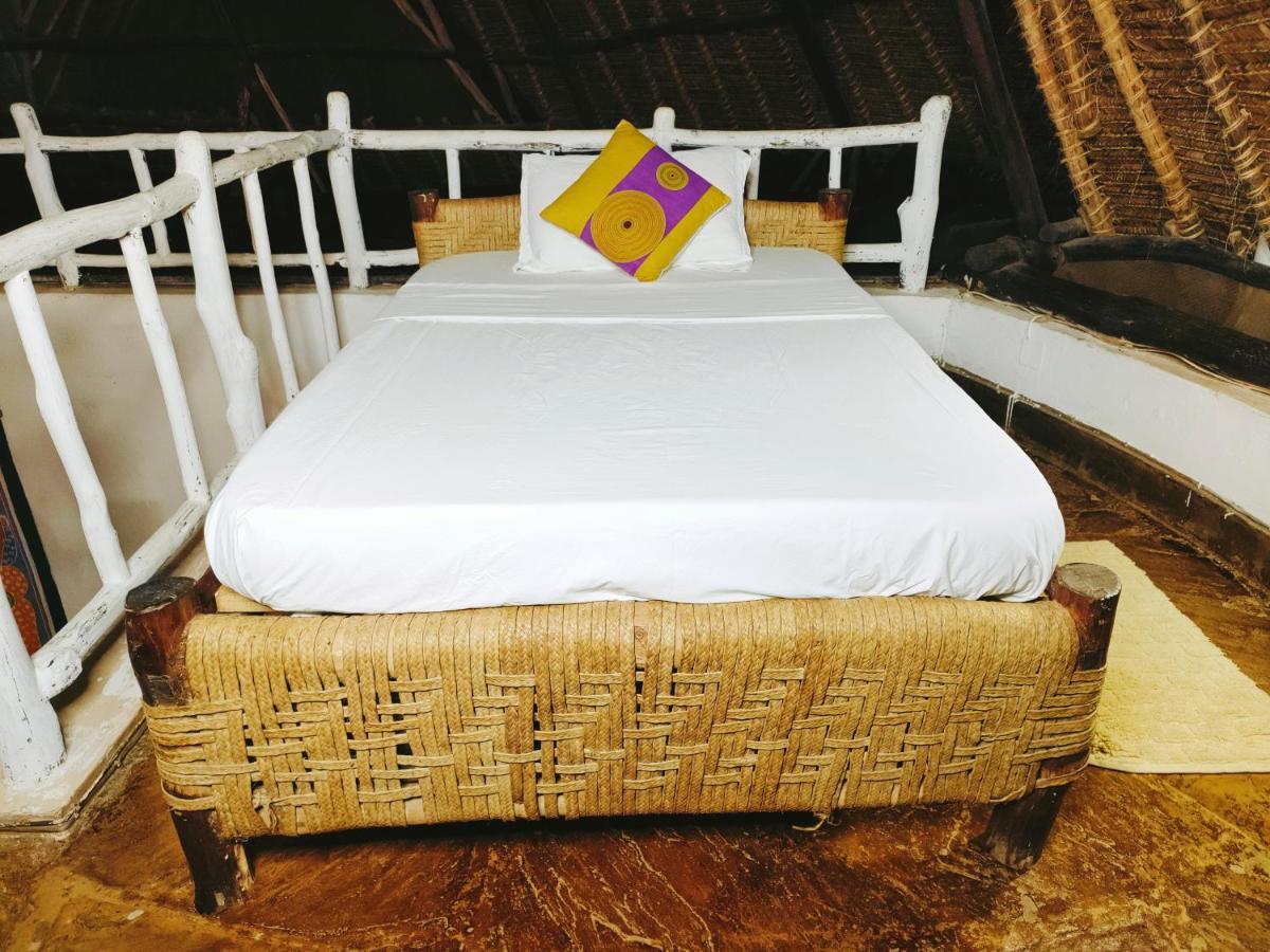 Upani In Diani Bed & Breakfast Diani Beach Exterior photo