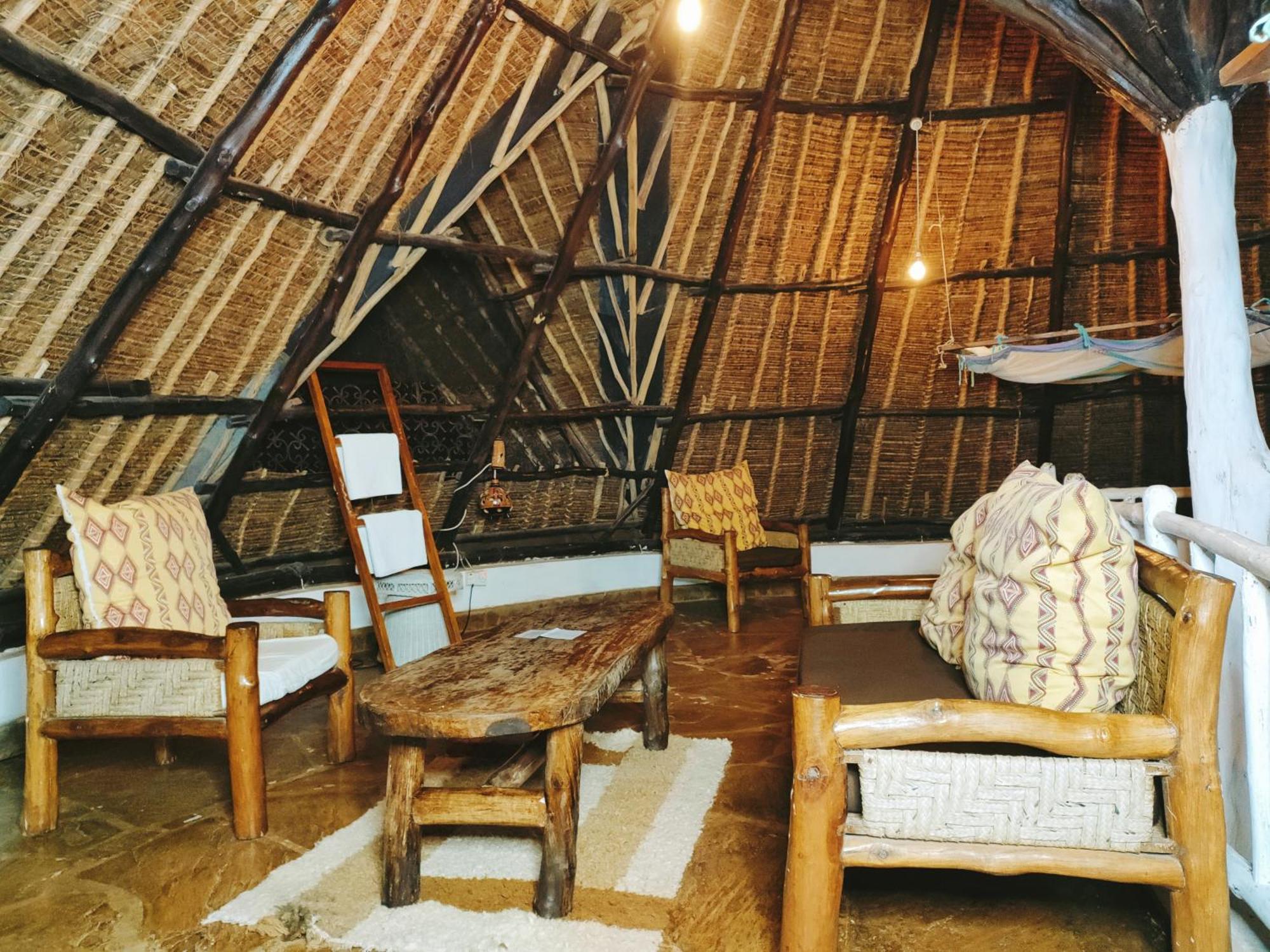 Upani In Diani Bed & Breakfast Diani Beach Exterior photo