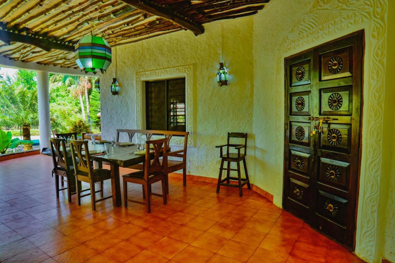 Upani In Diani Bed & Breakfast Diani Beach Exterior photo